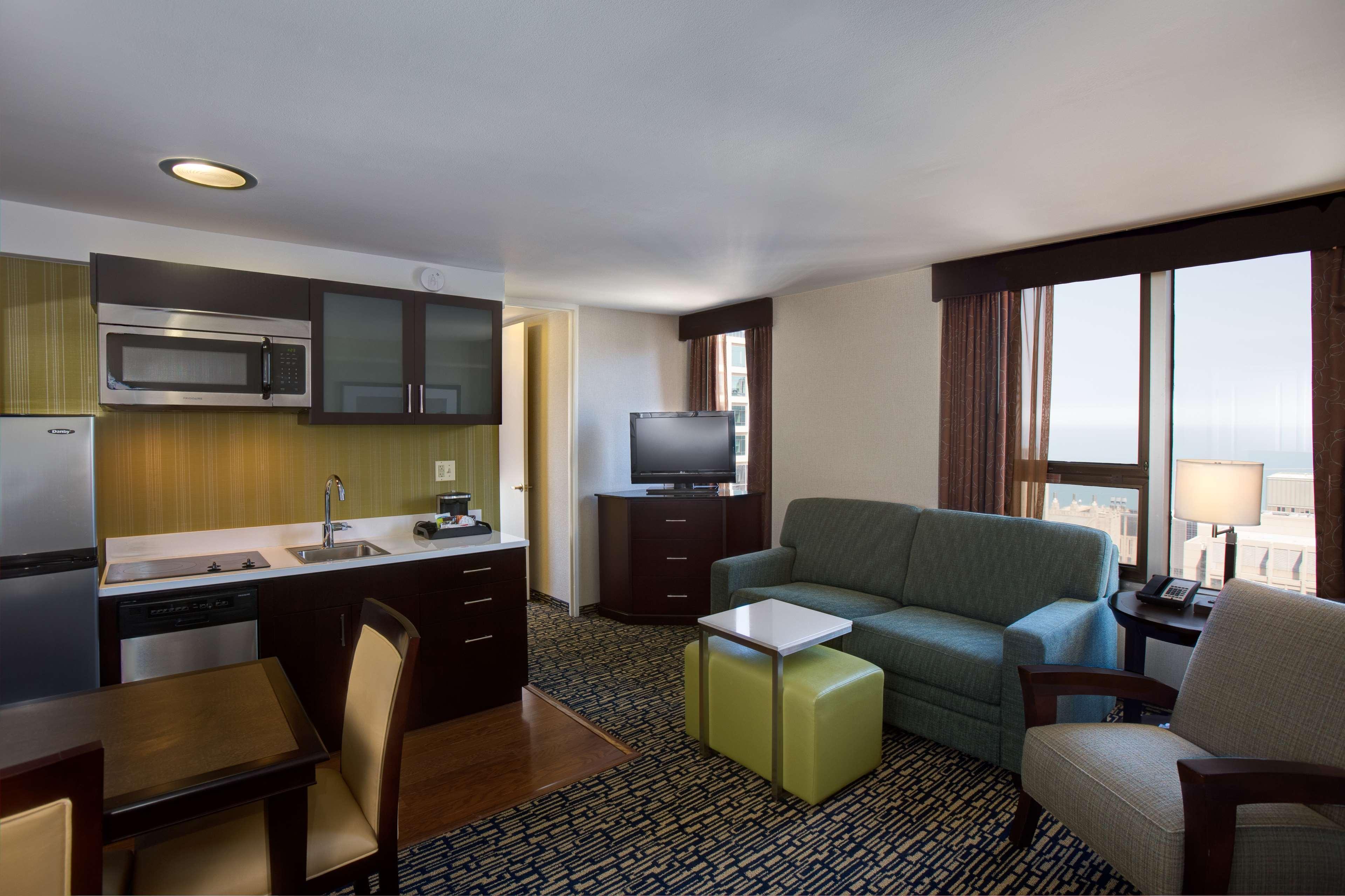 HOTEL HOMEWOOD SUITES BY HILTON CHICAGO DOWNTOWN - MAGNIFICENT